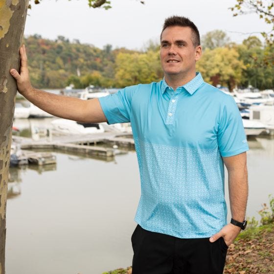 Model wearing shirt