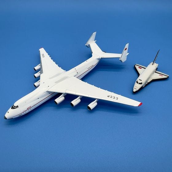 An-225 Buran 1/400モデル An-225 Buran 1/400モデル Amazing Antonov 225 with Buran