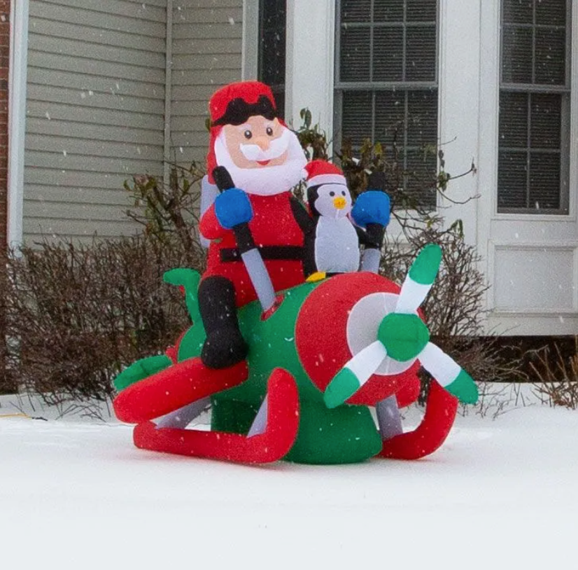 Inflatable Santa Displays 